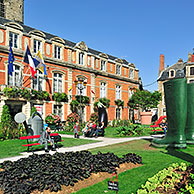 Park in front of the town hall at Boulogne-sur-Mer, France