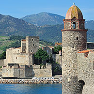 The church Notre-Dame des Anges and the fort Château royal de Collioure, Pyrénées-Orientales, Pyrenees, France